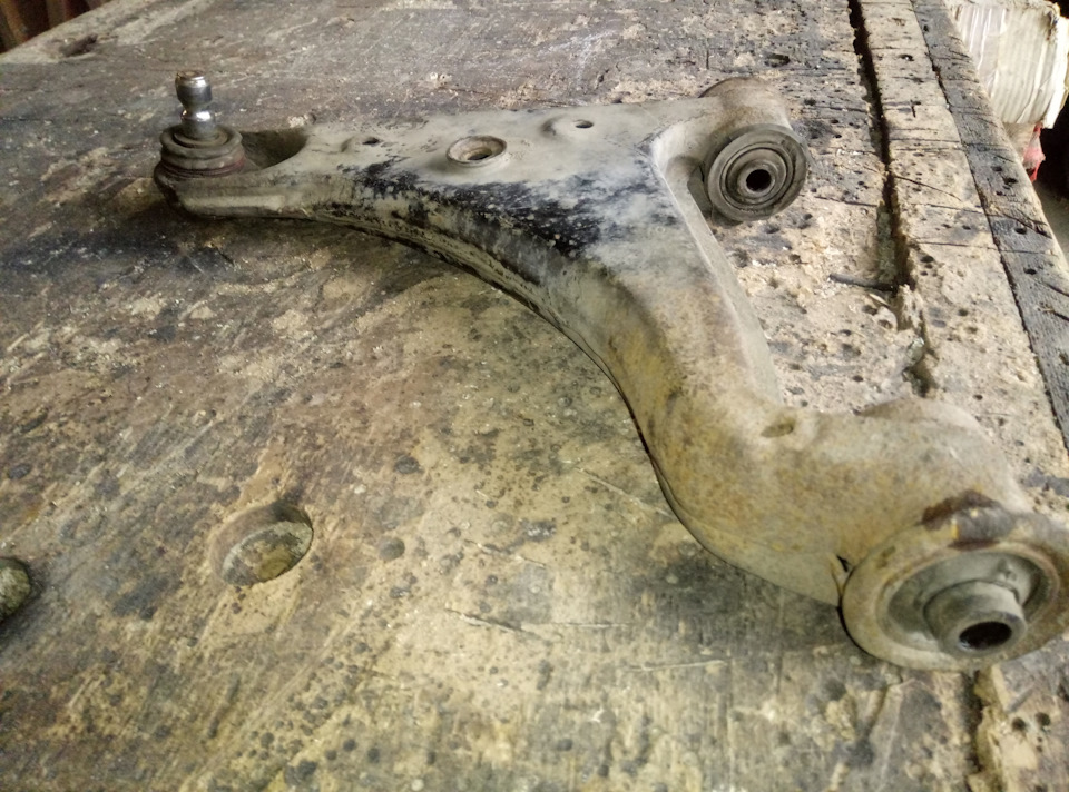 |Замена левого ступичного подшипника, ревизия рычага, восстановление ...