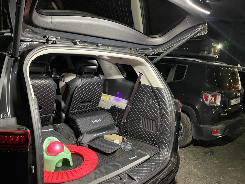 Фонарь в крышку багажника. — KIA Carnival (4G), 2,2 л, 2021 года ...