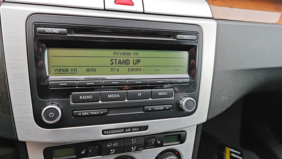 Замена штатной магнитолы Rcd 300 на 310 — DRIVE2