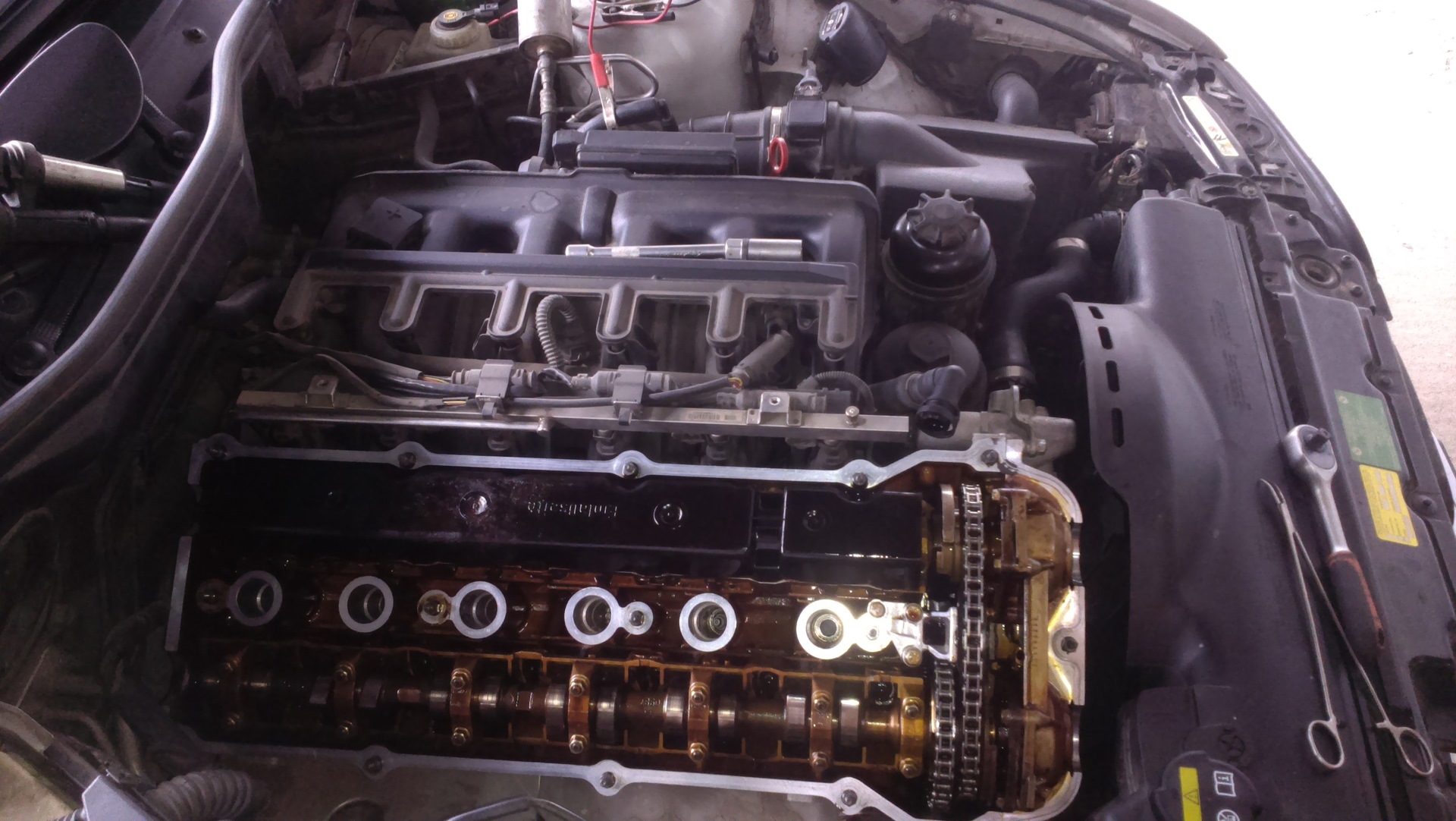 прокладка клапанной крышки бмв е39