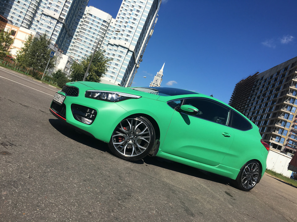 Kia Pro Ceed ed зеленый матовый