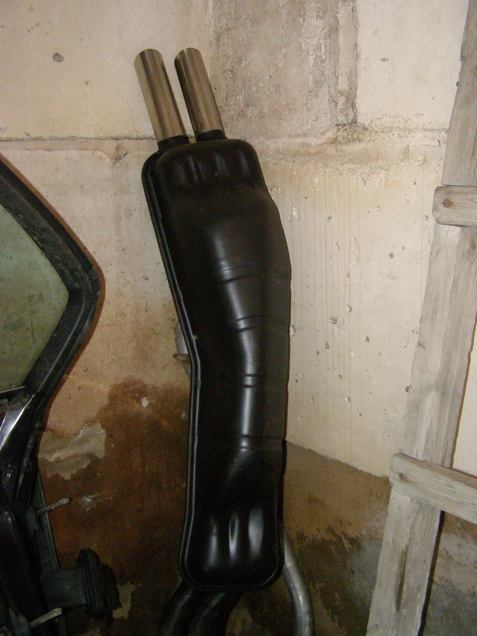 Фото в бортжурнале BMW 7 series (E32)