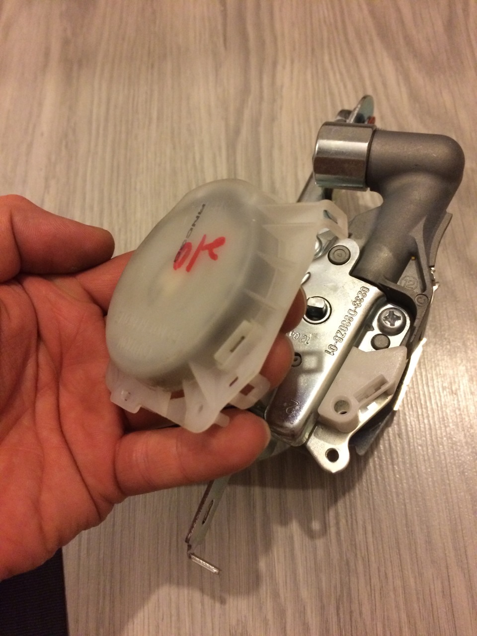 Часть 1 ремонт ремня безопасности с пиропатроном — SsangYong Kyron, 2,3 ...