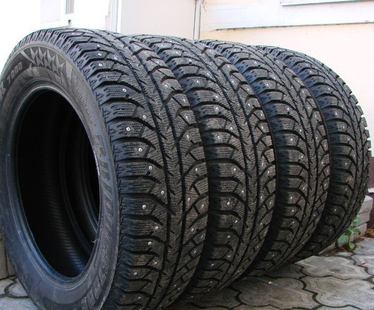 Bridgestone ice cruiser. Bridgestone Ice Cruiser 7000. Бриджстоун айс Крузер 7000s. Резина Bridgestone Ice Cruiser 7000. Bridgestone Ice Cruiser 7000s 16.