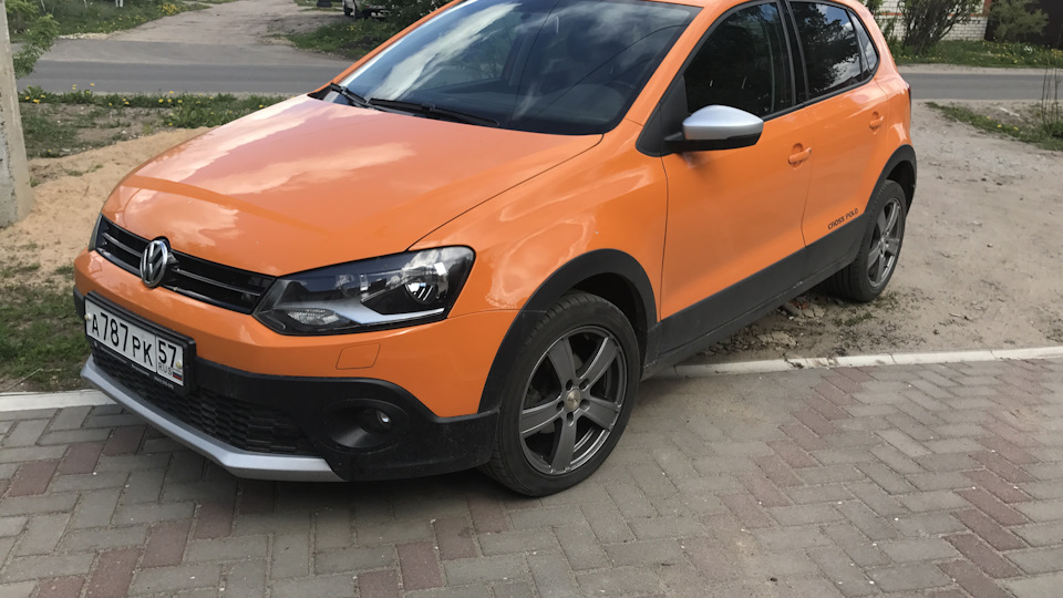 Volkswagen CrossPolo Мандаринчик