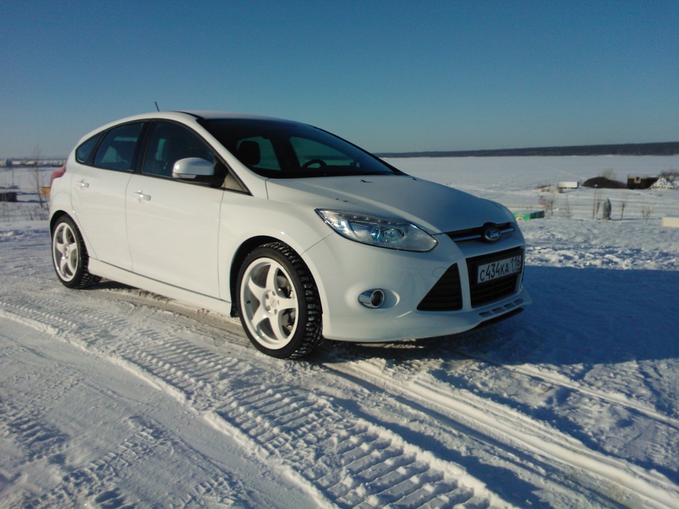 Ford Focus Р±РµР»С‹Р№