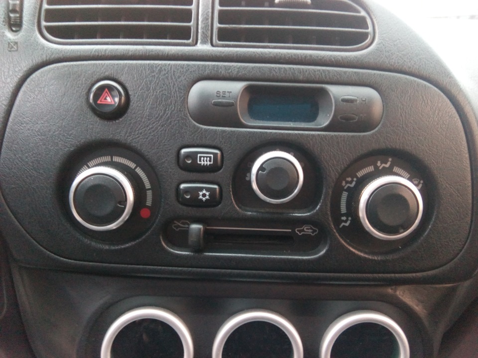 новые фото салона — Mitsubishi Lancer VI, 1,3 л, 2000 года | стайлинг ...