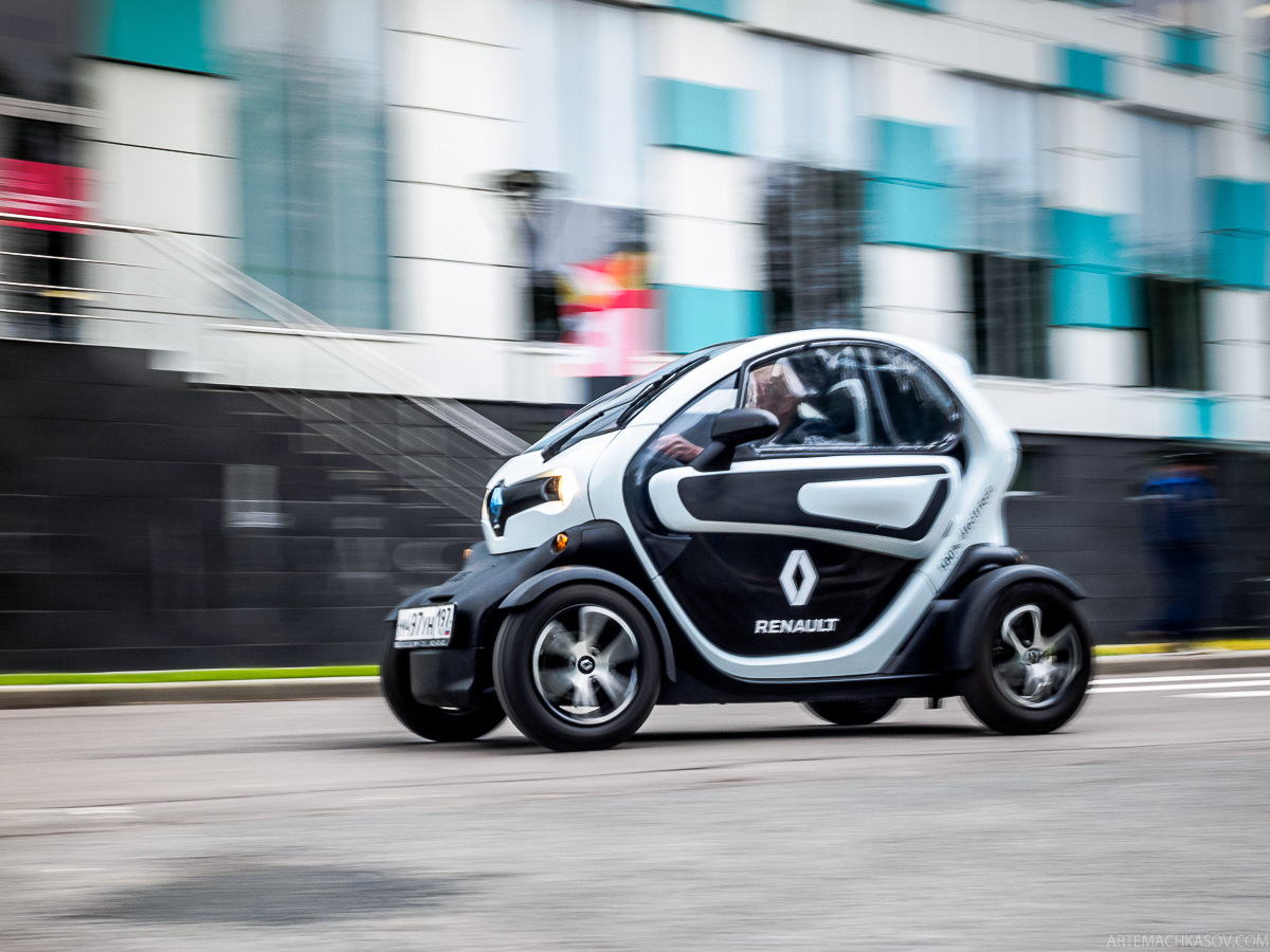 Электроавтомобиль Рено Twizy