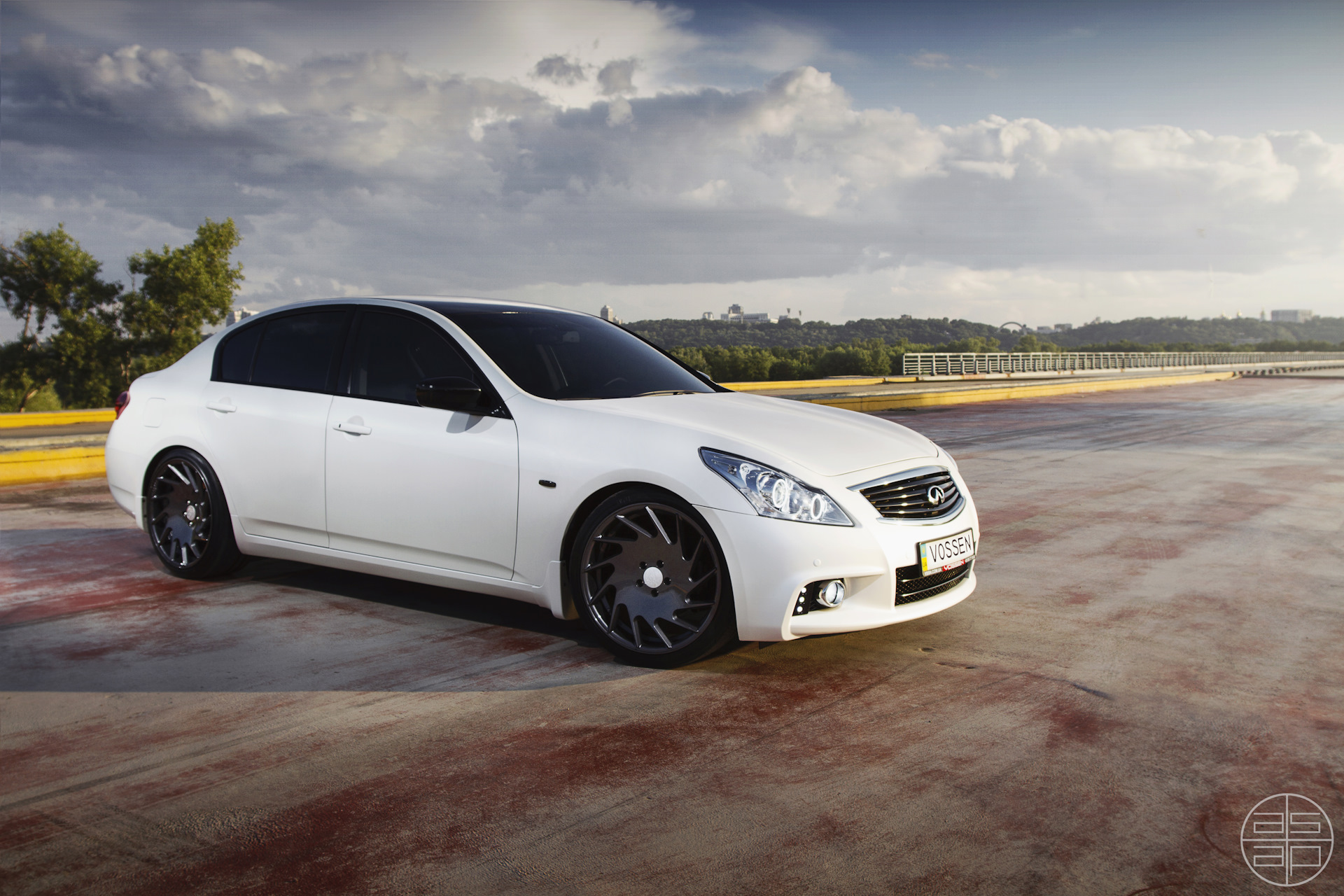 Infiniti g37 sedan Vossen