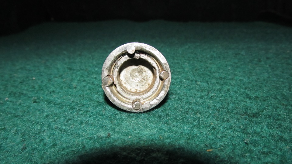 №6 # Сломалась секретка (секретный болт) на колесе — Peugeot 407, 1,6 л ...