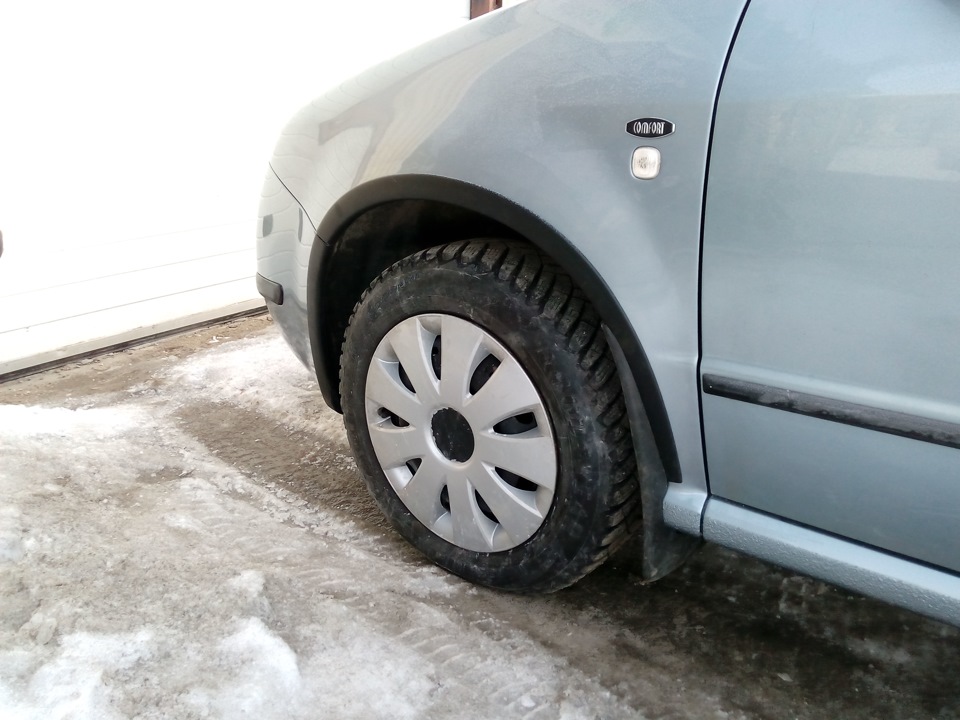 Накладки на арки skoda fabia 2. Расширители арок шкода фабия 2. Накладки на арки шкода фабия 1. Арки шкода фабия. Арки шкода фабия.