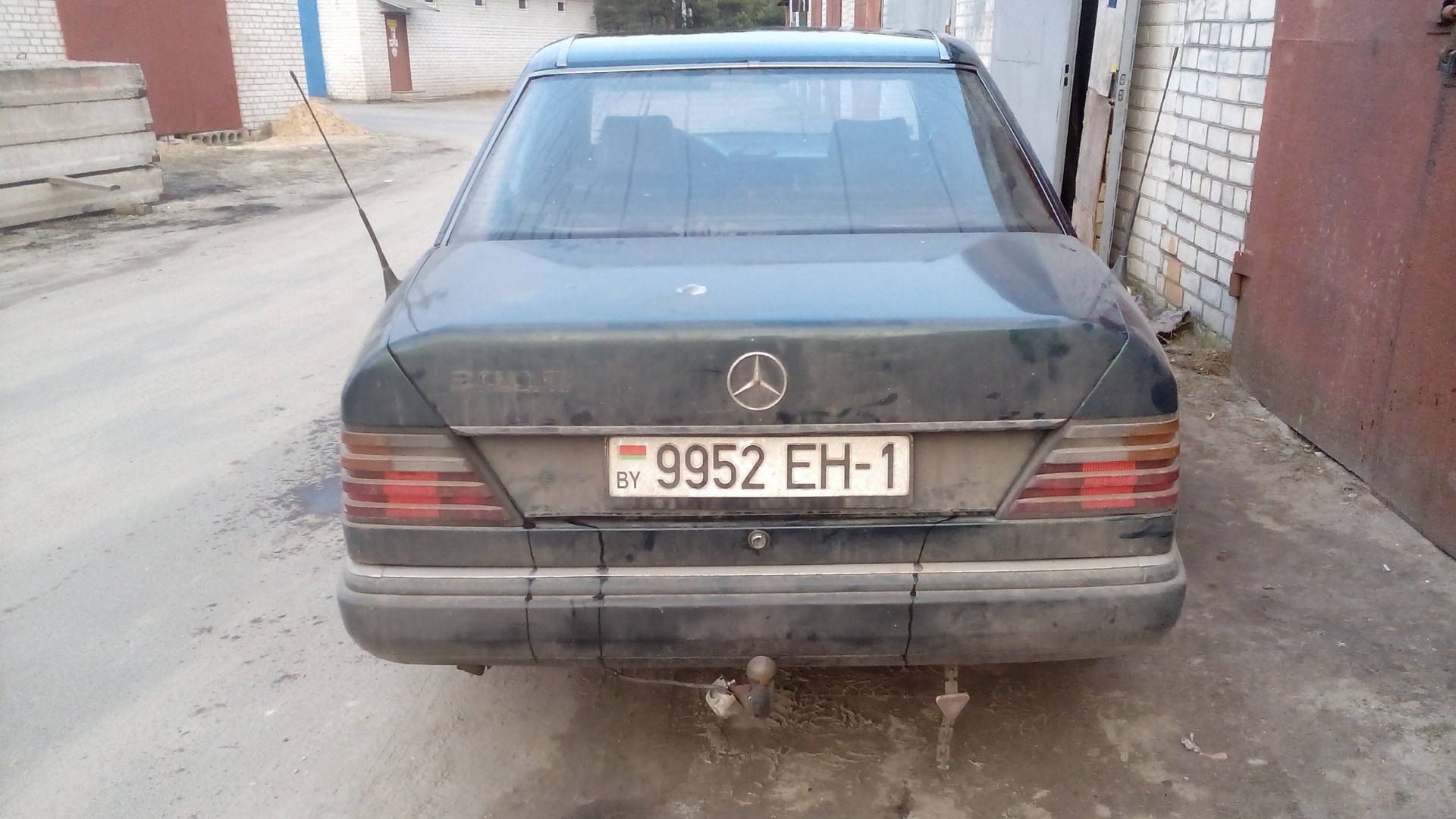 Продажа Mercedes-Benz E-class (W124) 1991 (дизель, МКПП) — с историей  обслуживания — DRIVE2.RU