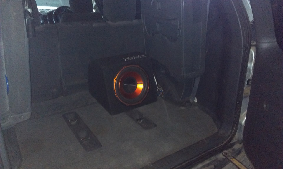 Штатный сабвуфер прадо 120. Стелс короб для сабвуфера toyota land cruiser prado 90. Сабвуфер toyota land cruiser 120 prado. Toyota land cruiser prado автозвук. Сабвуфер toyota land cruiser 120 prado.