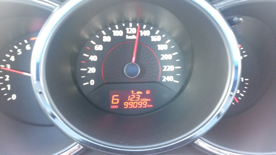 Фото в бортжурнале KIA Sorento (2G). Запчасти на фото: S5055