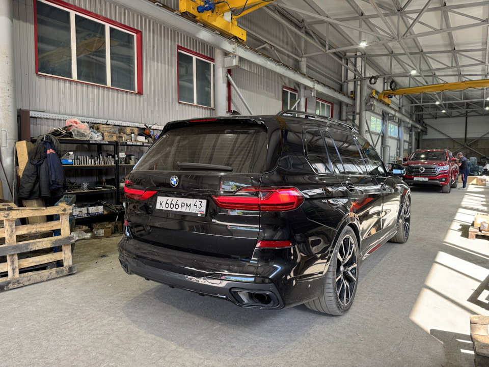 Фото в бортжурнале BMW X7 (G07)