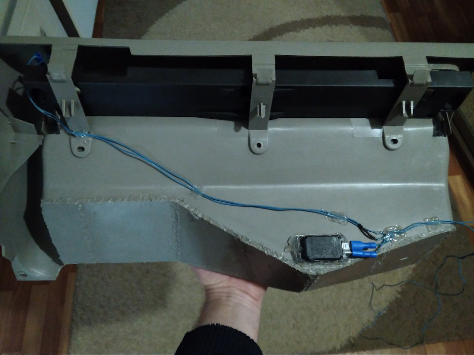 Установка плафона — Volkswagen Golf Variant (Mk3)