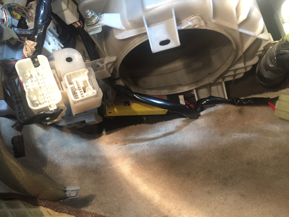 Замена реостата моторчика печки — Lexus LS (UCF20), 4 л., 1996 года ...