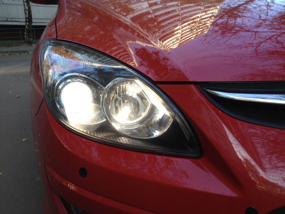 замена ламп габаритов и ближнего света — Hyundai i30 (1G), 1,6 л, 2011 ...
