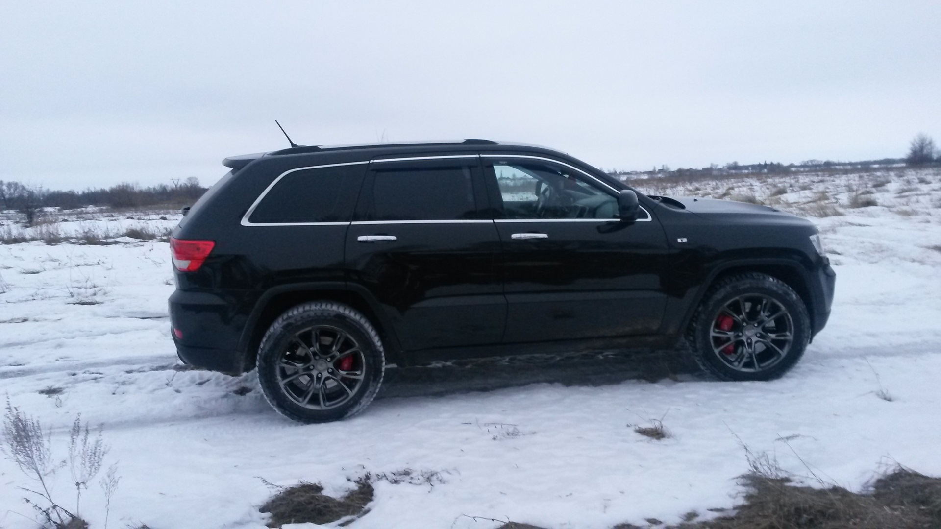 Диски чероки. Jeep Grand Cherokee WK r20. Grand Cherokee wk2 r22. R20 Jeep wk2. Диски wk2 r22.