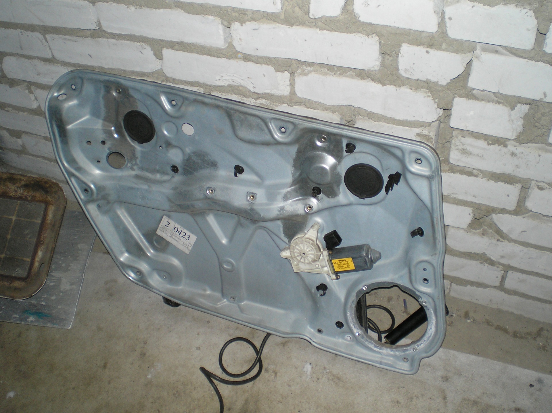 Стеклоподъемник Сломался — Volkswagen Passat B5, 1,6 л., 1997 года ...