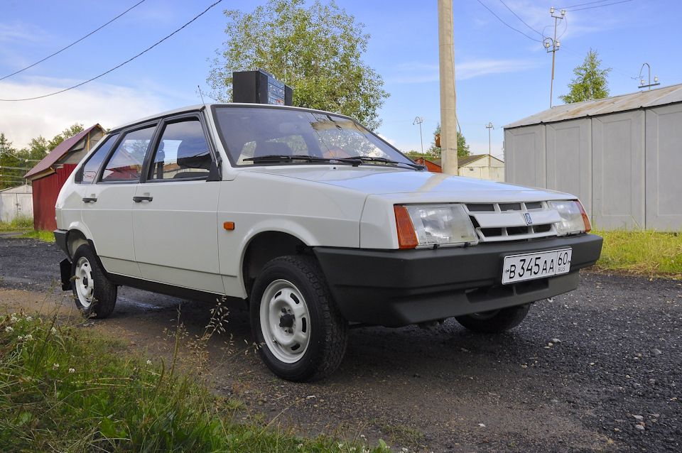 Вес ваз 2109. ВАЗ 2109 Спутник 1300l. ВАЗ 2109 stock Спутник. ВАЗ 2109 Спутник 1300 1988. Lada Sputnik 1300 i 2109 серый.