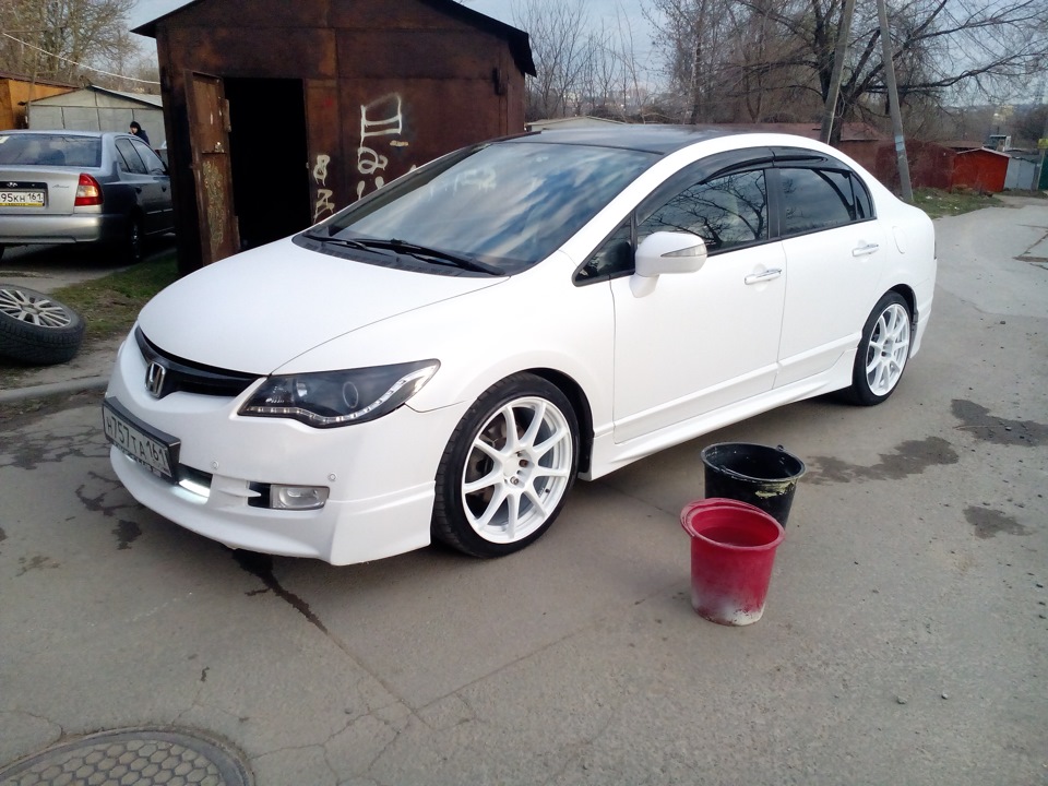 honda civic 4 d