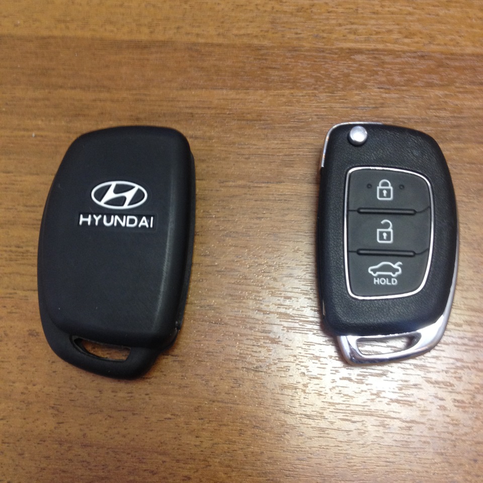 Выкидной ключ на Hyundai Solaris - Hyundai Solaris, 1,6 л, 2011 года аксессуары