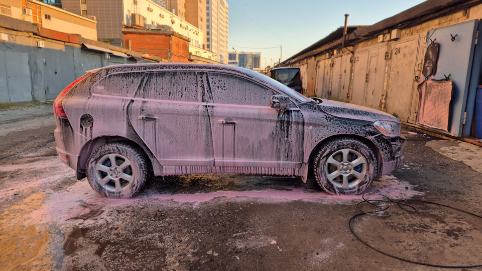 Фото в бортжурнале Volvo XC60 (1G)