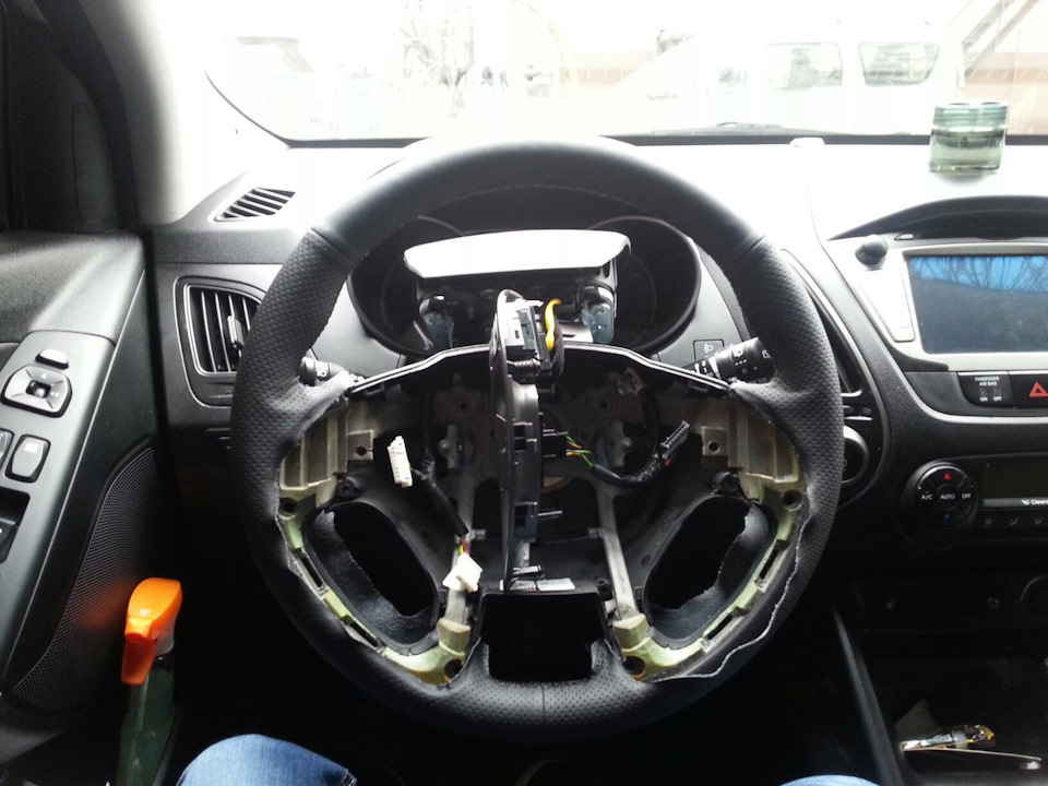 Как снять руль на хендай ix35 Оплетка руля с Алиэкспресс - Hyundai ix35, 2 л, 2013 года аксессуары DRIVE2
