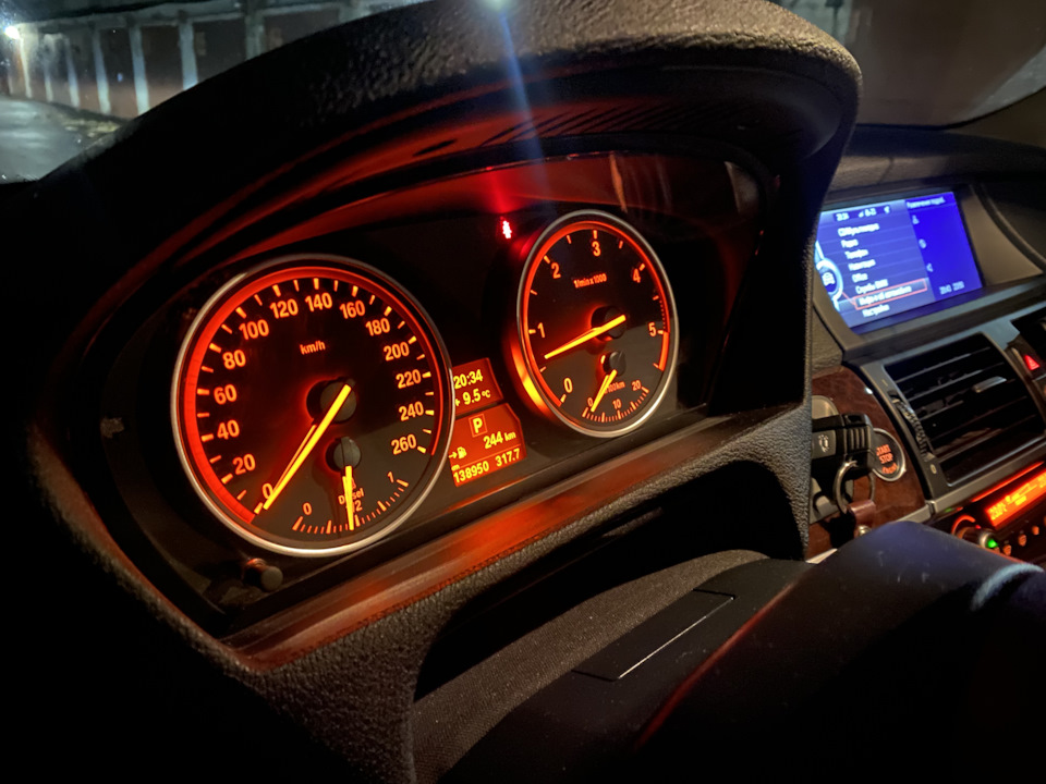Фото в бортжурнале BMW X5 (E70)
