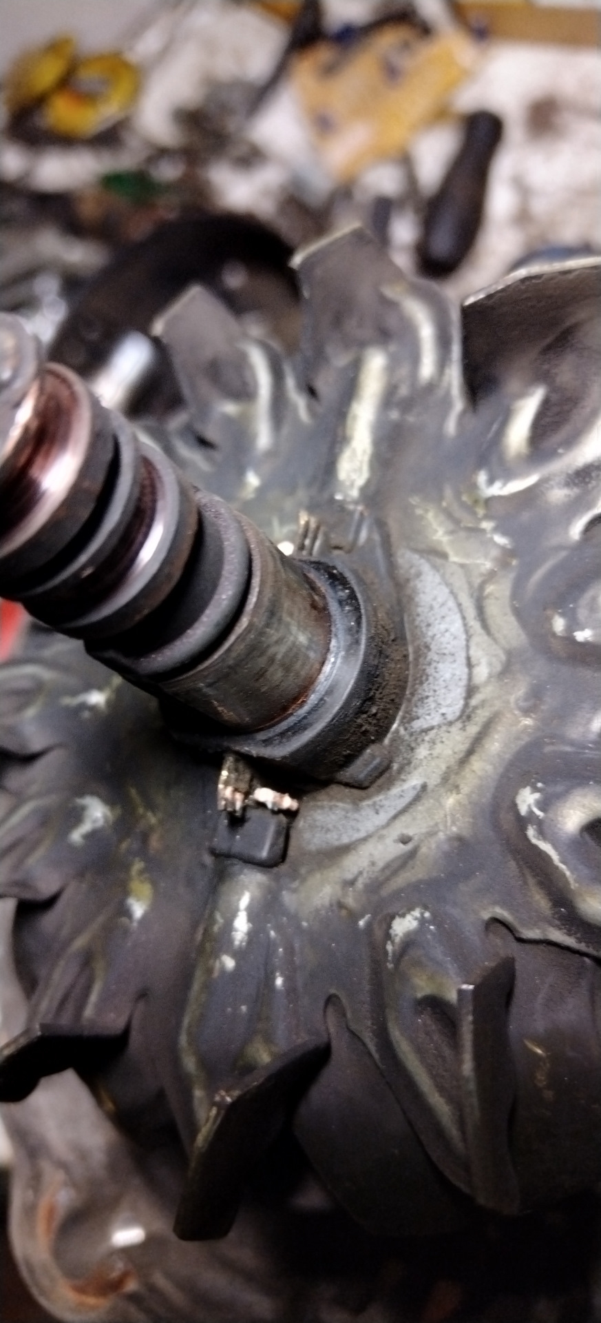 Моргает свет…прыгает напряжение. Реставрация генератора и замена ...