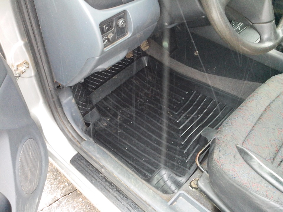 Как снять ковер в ниссан альмера н16