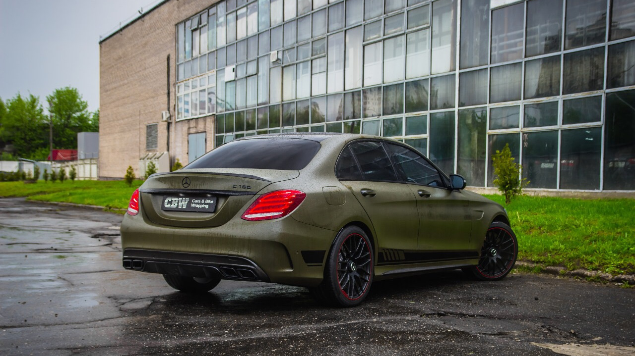 Mercedes c63 w205 красный