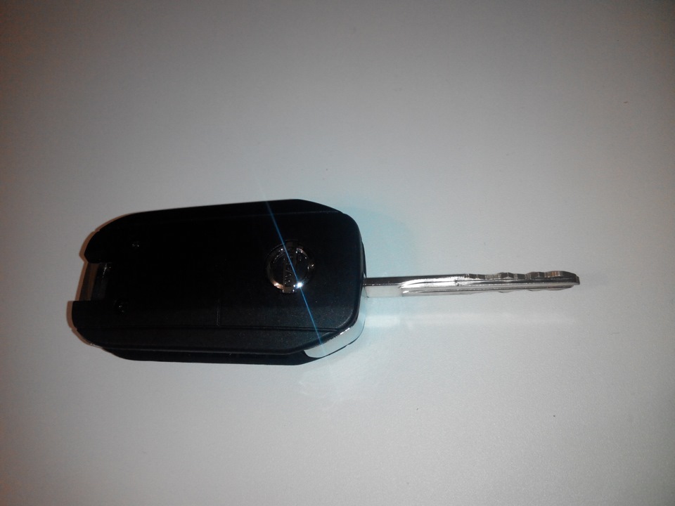 замена штатного ключа зажигания — Nissan Juke (1G), 1,6 л, 2014 года ...