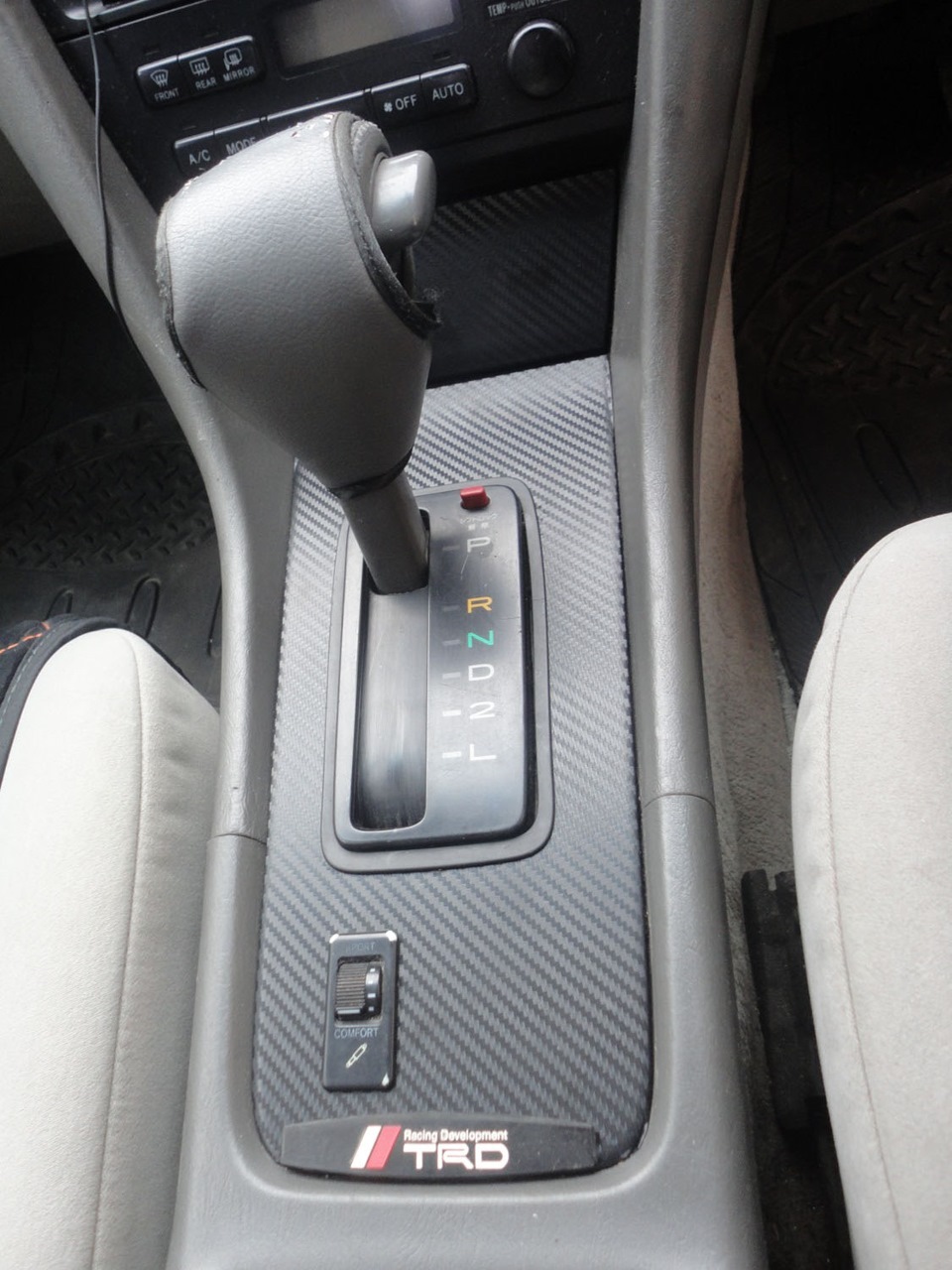 оклейка карбоновой пленкой =) — Toyota Windom (20), 2,5 л, 1997 года ...