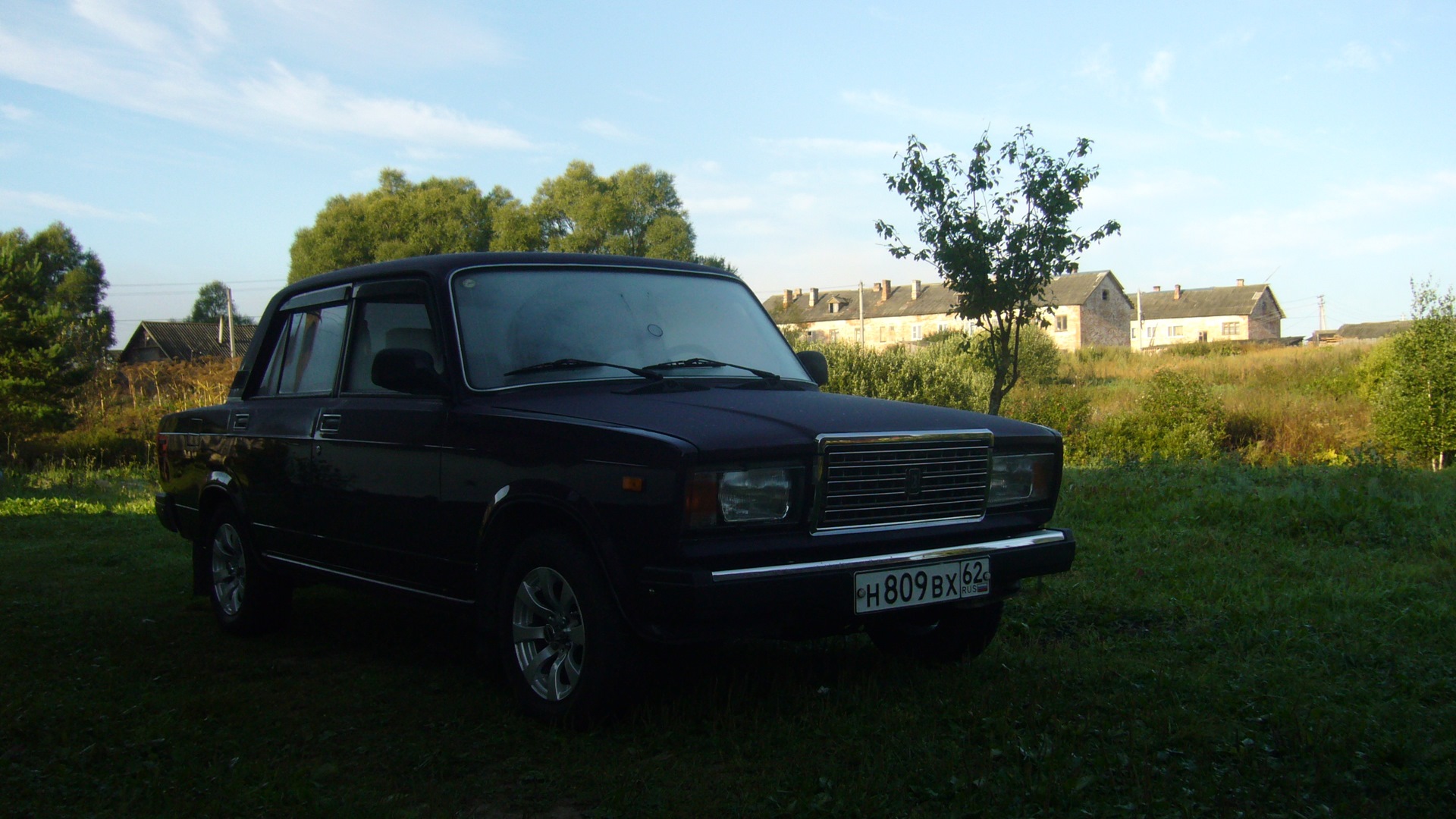 Lada 2107 1.5 бензиновый 2002 | ☭На чем двигаются пацаны на DRIVE2