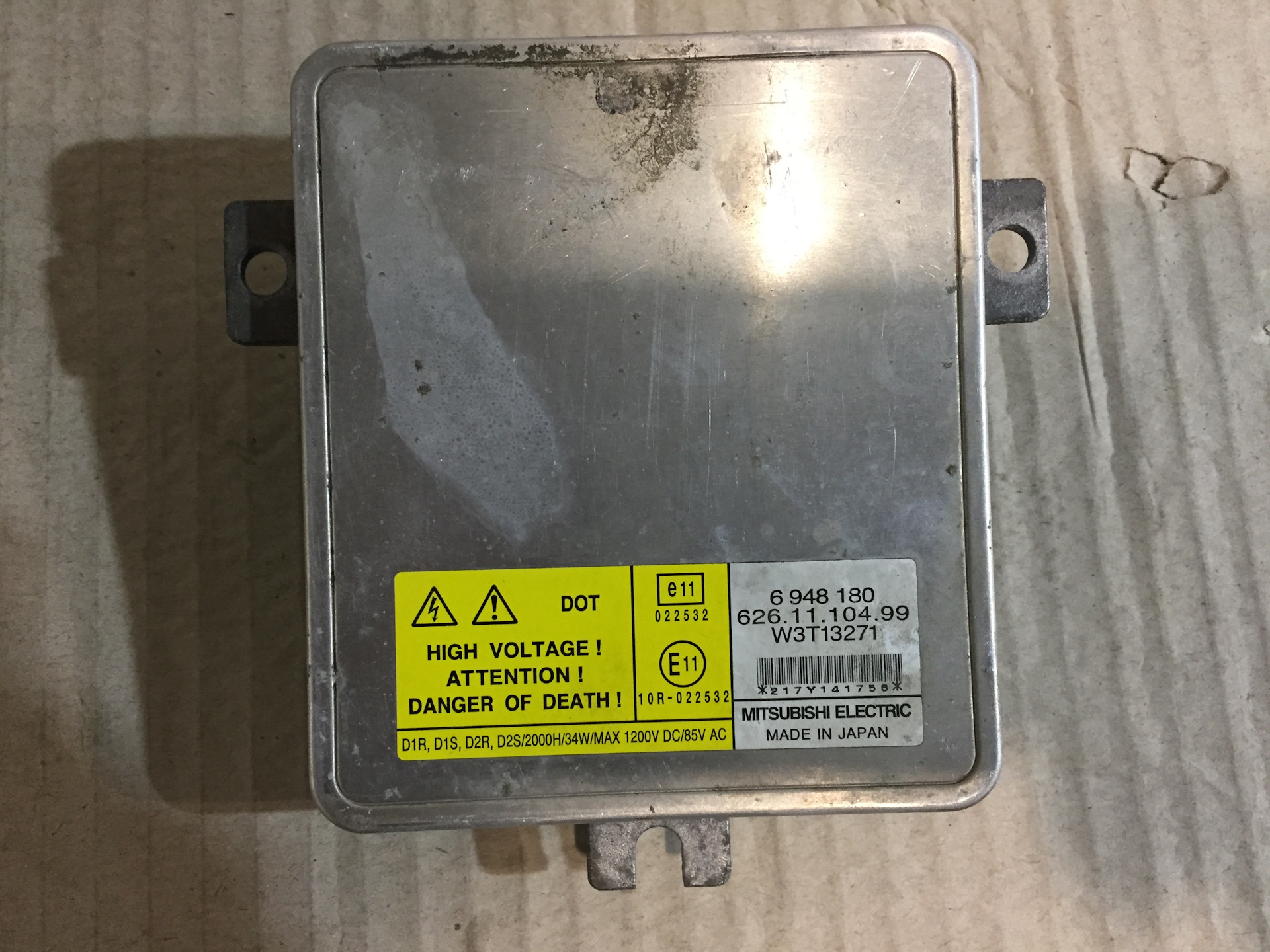 Где находится блок розжига volvo s70 Блок розжига ксенон VOLVO S80II - Volvo S80 (2G), 2,5 л, 2008 года своими руками
