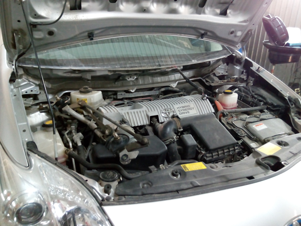 Проставки на месте)) — Toyota Prius (30), 1,8 л, 2012 года | шины | DRIVE2