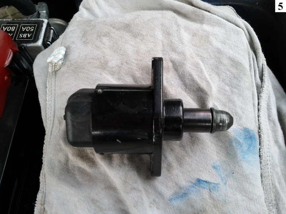 заменить регулятор холостого хода