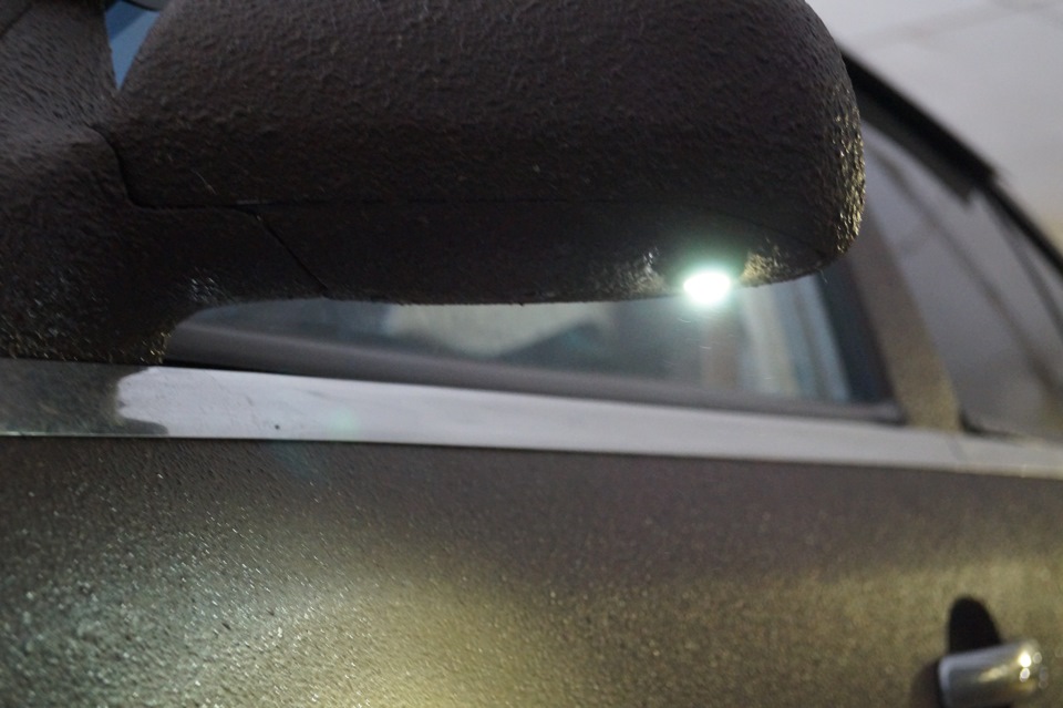 Замена лампочек в зеркалах — Skoda Octavia A4 Mk1, 1,8 л, 2006 года ...