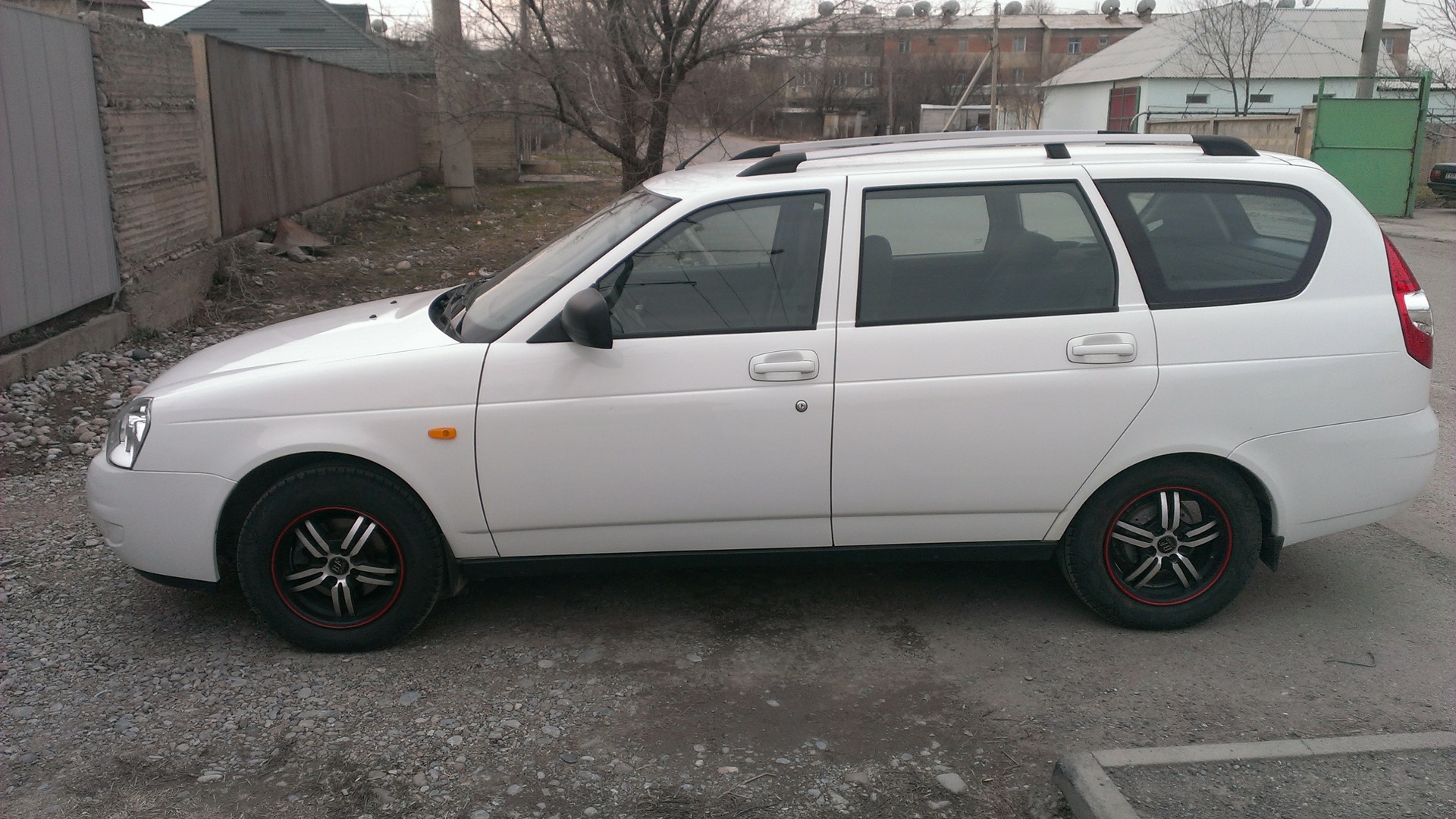 Lada Приора универсал 1.6 бензиновый 2012 | 2171 на DRIVE2