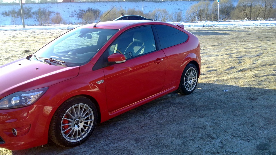 Focus St 2 Рестайлинг красный