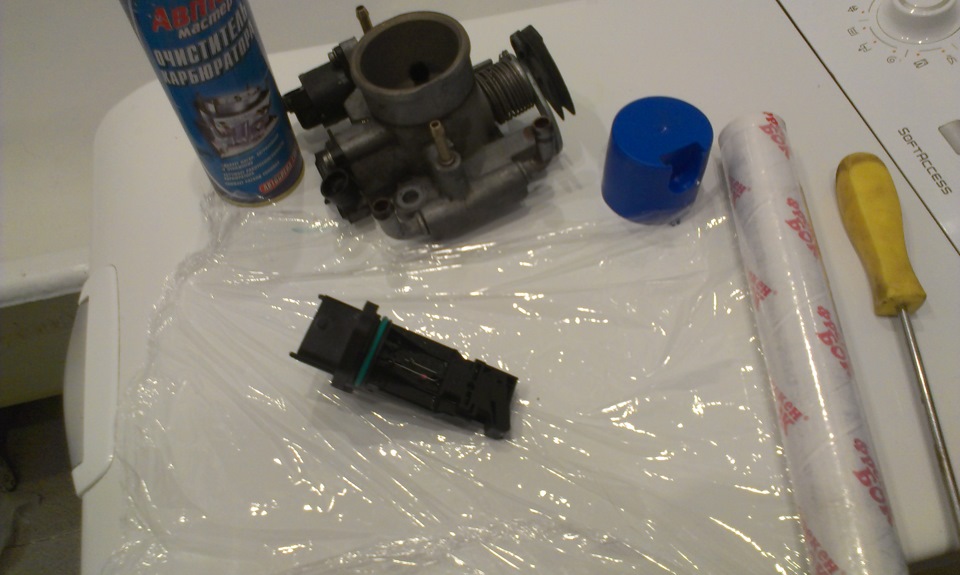 Чистка дросселя на Приоре — Lada Приора хэтчбек, 1,6 л, 2010 года ...