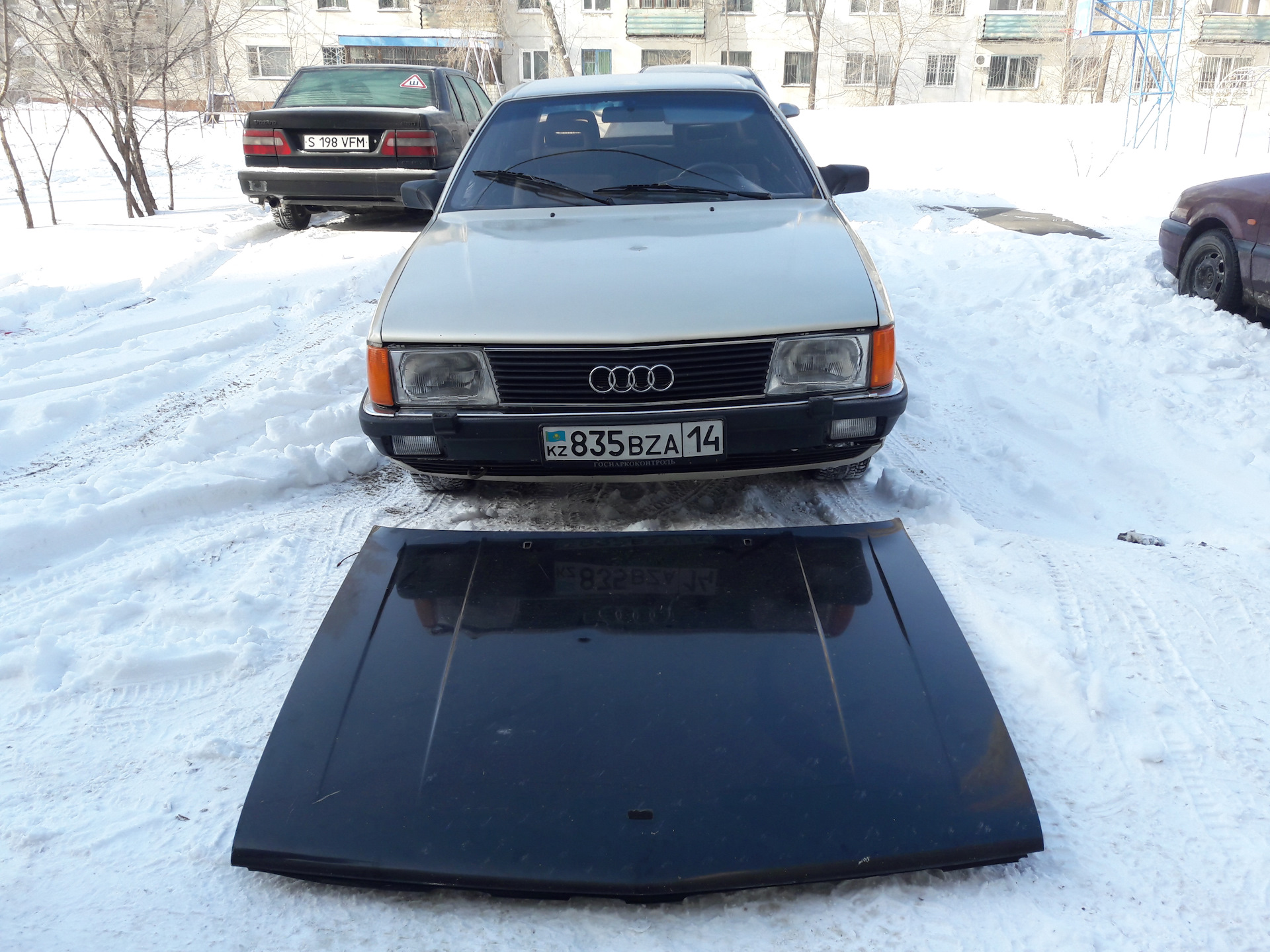 Капот ауди 200