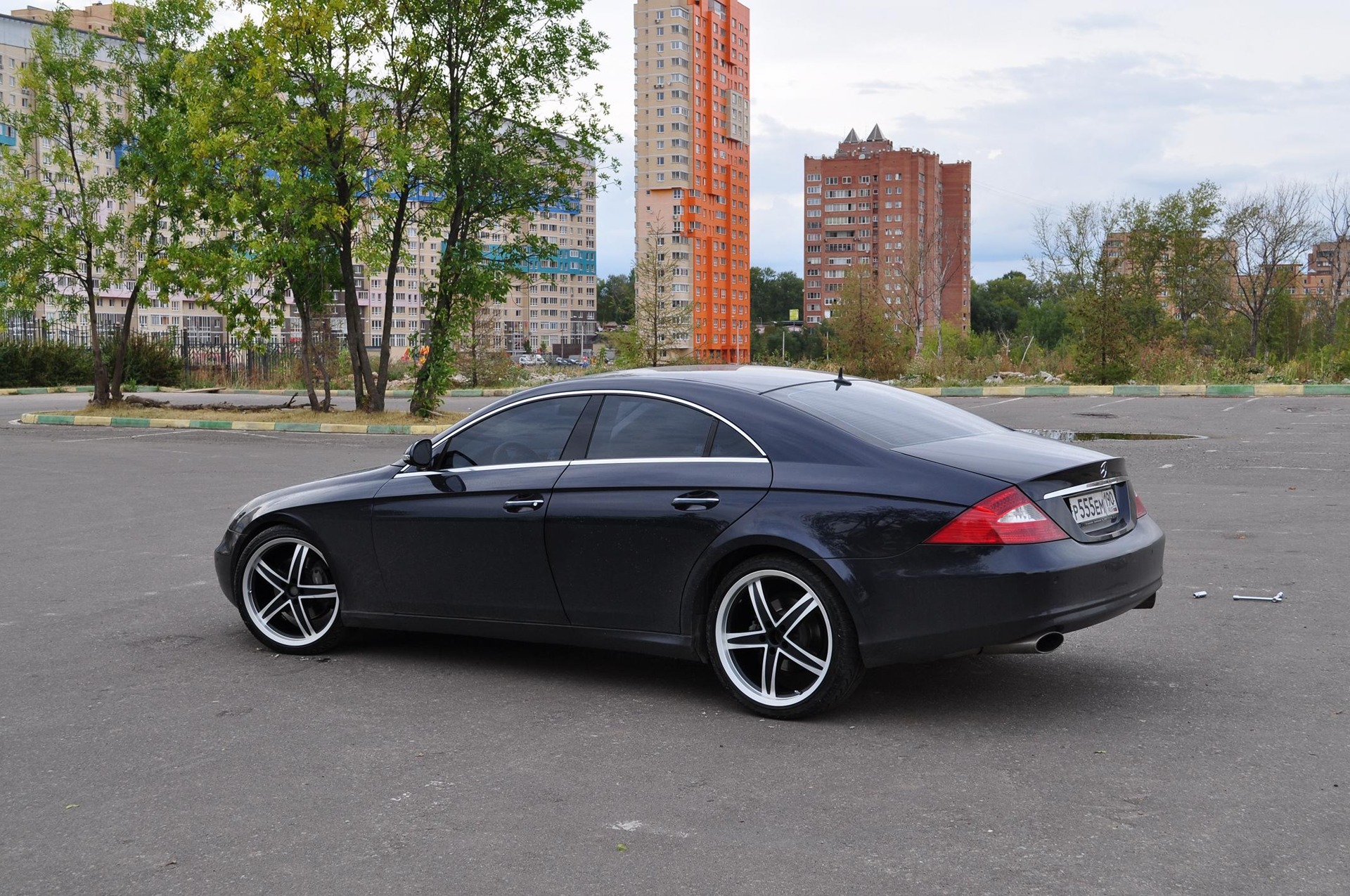 Новые диски на Mercedes CLS R20 — Mercedes-Benz CLS (W219), 3,5 л, 2005  года | колёсные диски | DRIVE2