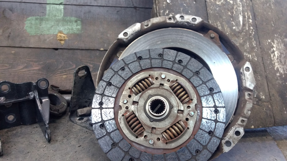 Замена сцепления Тойота Королла 1.6 — DRIVE2