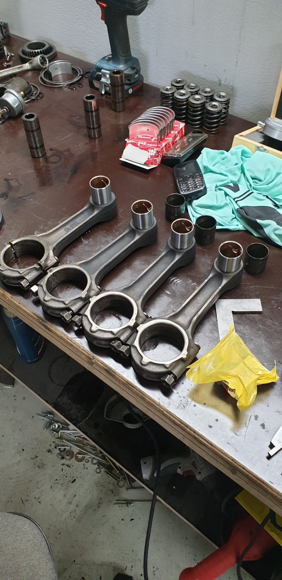 Сборка ДВС, часть 2, замена втулок шатунов. — Mitsubishi Pajero (1G), 2 ...