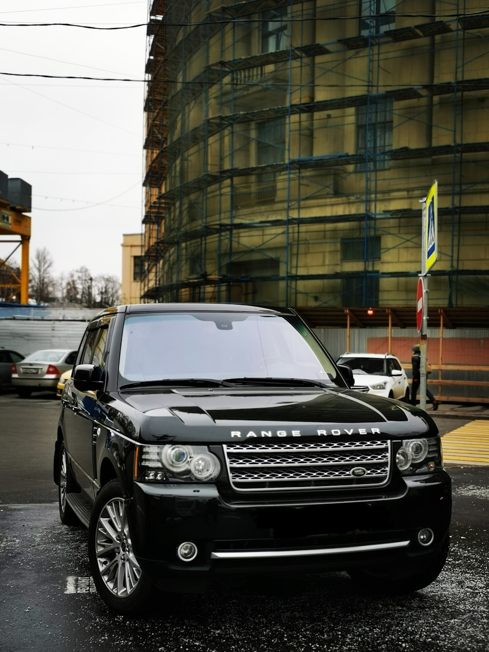Фото черного рендж ровера. Ленд ровер рендж ровер спорт черный 2012. Рендж ровер 2021 черный. Фото черного рендж ровера. Range rover 2012.