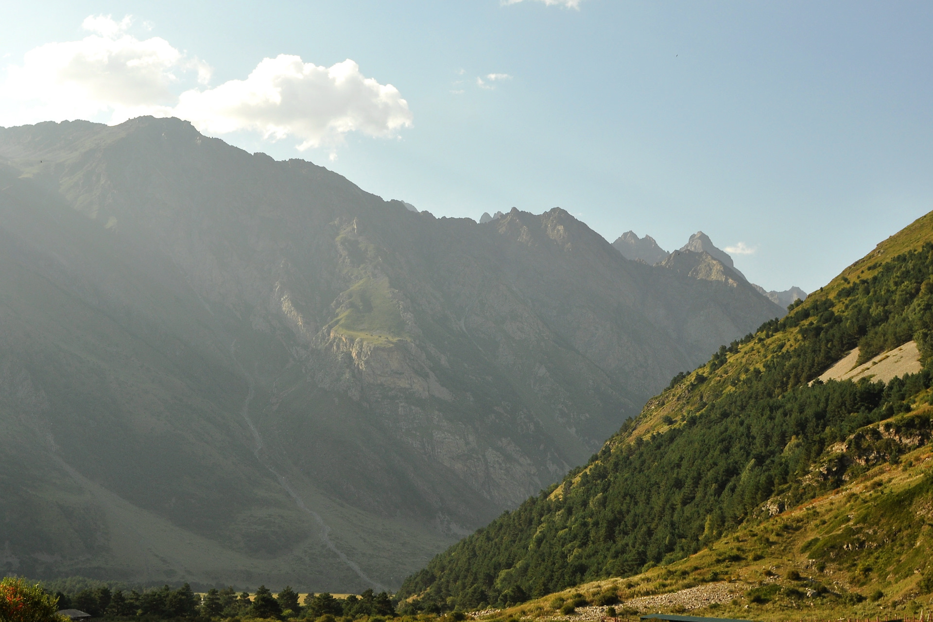Северный кавказ самый район. Уштулу горы Кавказ. Долина Уштулу. Урочище Уштулу. Дорога в Уштулу.