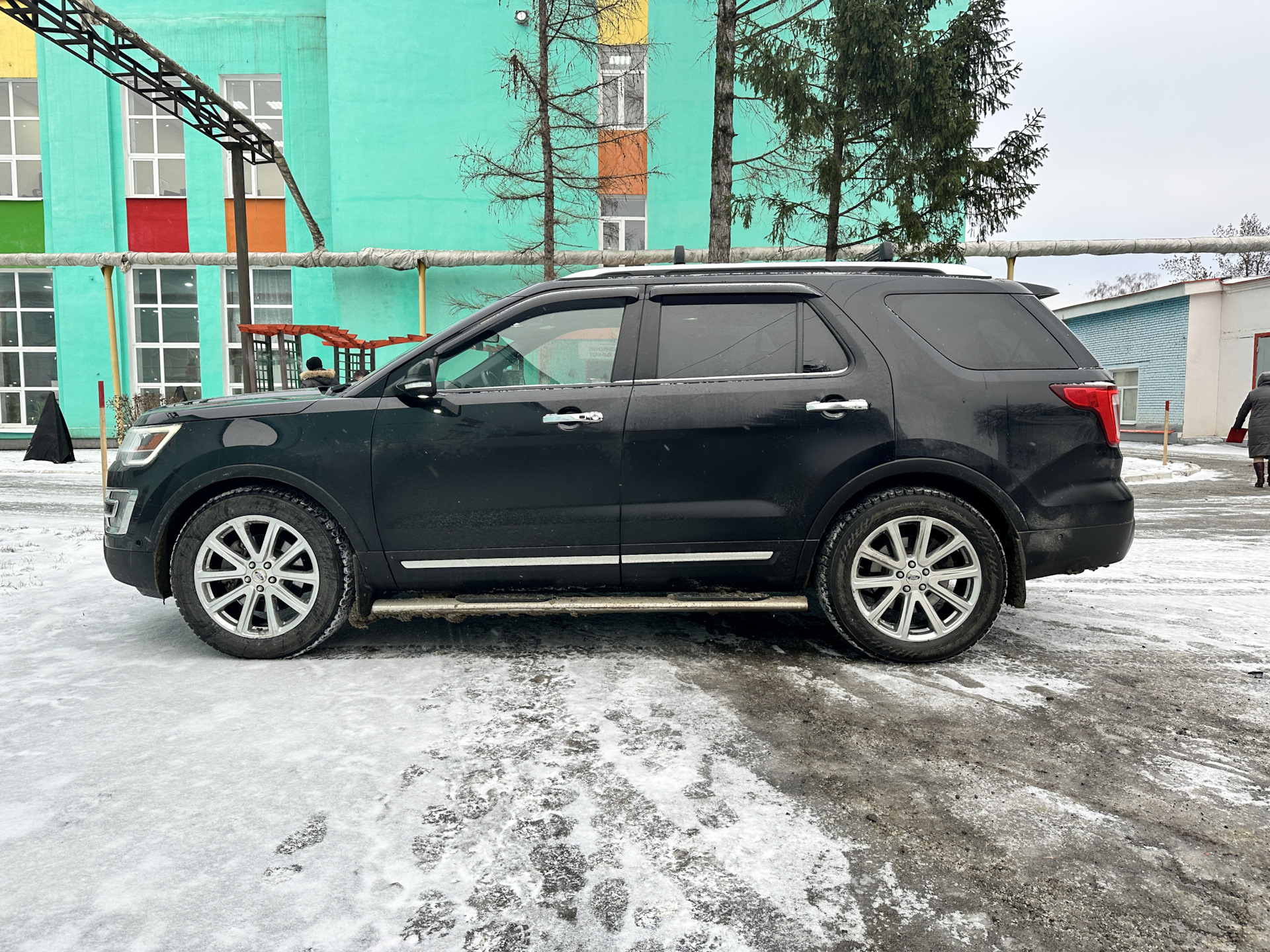 Nokian Hakapeliitta 9 SUV 255/55-20 — Ford Explorer (5G), 3,5 л, 2017 ...